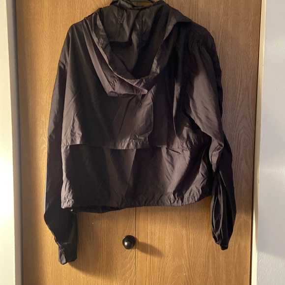 Fabletics lightweight jacket. - Picture 2 of 2